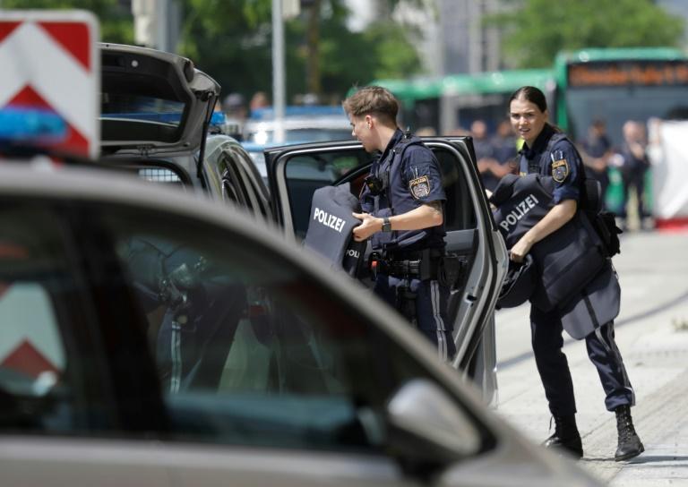 Deuil national en Autriche après une tuerie sans précédent dans un lycée