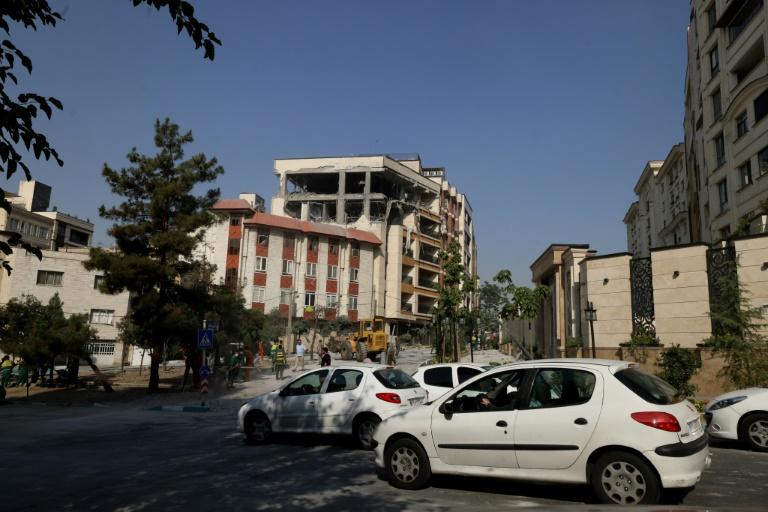 Israël frappe massivement l'Iran qui jure de se venger