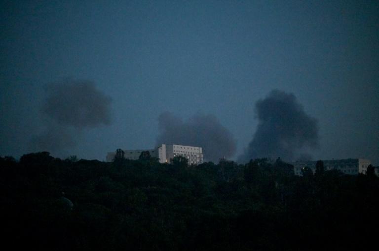 Ukraine: au moins 14 morts à Kiev dans des frappes russes