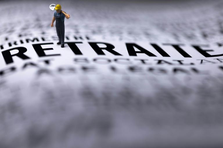 Au dernier jour du "conclave" des retraites, le patronat accusé de "torpiller" les négociations