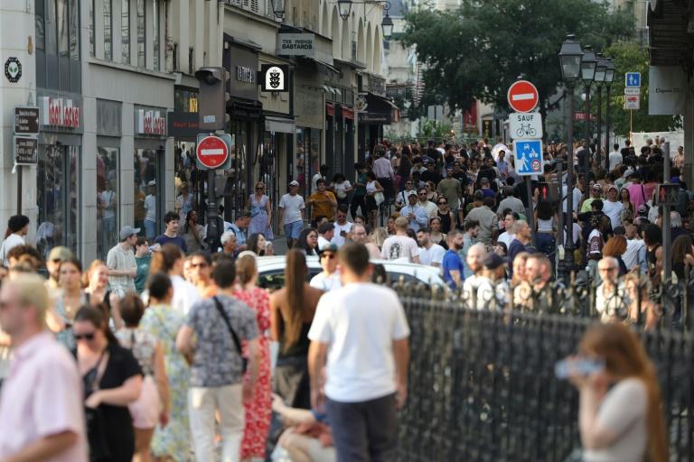 Bilan de la Fête de la musique: des piqûres et 300 gardes à vue