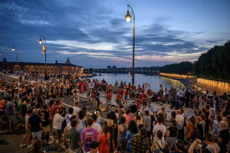 Bilan de la Fête de la musique: des piqûres et 300 gardes à vue