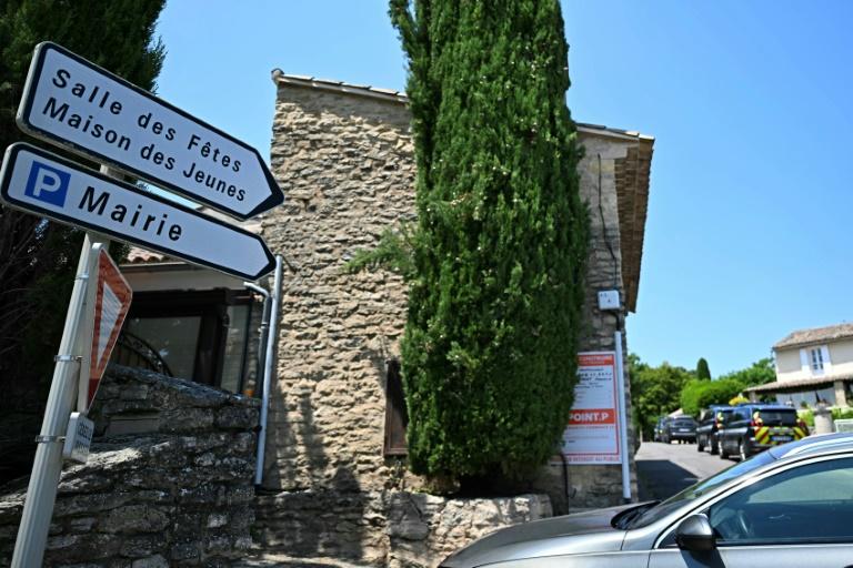 Deux morts, dont la mariée, tuée par balles, lors d