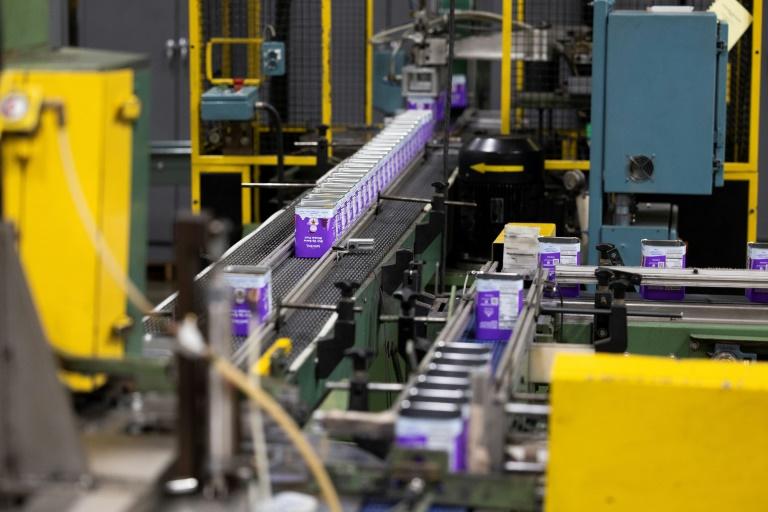 Aux Etats-Unis, une fabrique de boîtes en fer-blanc et le "chaos" des droits de douane