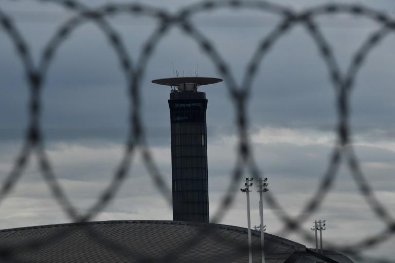 Une grève du contrôle aérien français perturbe les départs en vacances