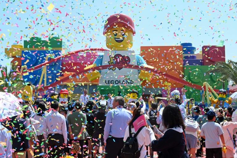 Un premier parc Legoland s'ouvre en Chine, où le tourisme intérieur est en pleine croissance