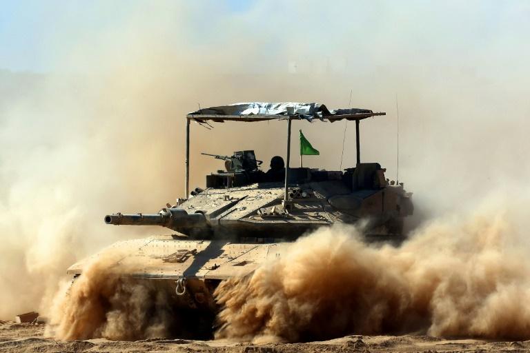 Difficiles négociations sur une trêve à Gaza, frappes israéliennes meurtrières