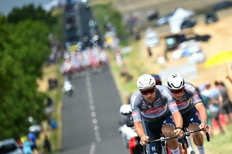 Tour de France: Merlier récidive et brise les ailes de Van der Poel à Châteauroux