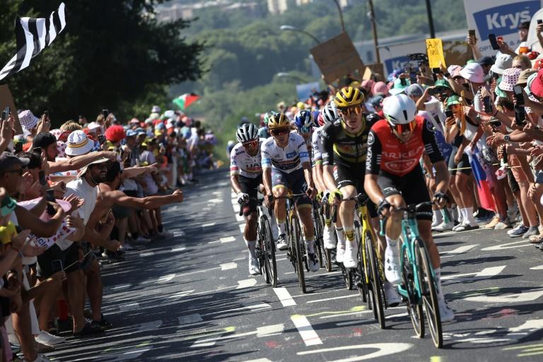 Tour de France: le "miracle" Abrahamsen et la grande frayeur de Pogacar