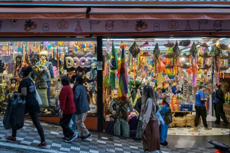 Brésil: à Sao Paulo, un immense marché dans le viseur de Trump pour ses contrefaçons