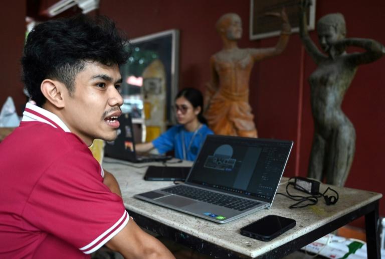 Cambodge: les jeunes partagés sur le service militaire obligatoire