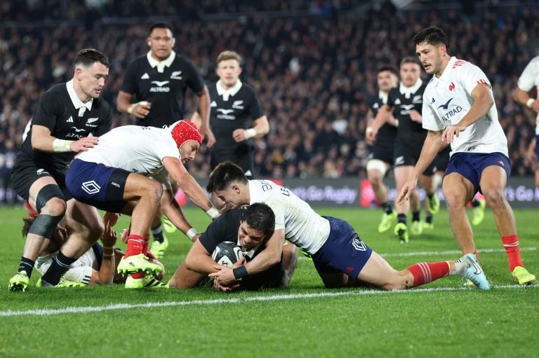 Rugby: troisième défaite du XV de France en Nouvelle-Zélande