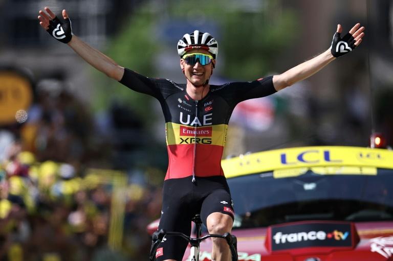 Tour de France: le Belge Tim Wellens s'impose en solitaire à Carcassonne