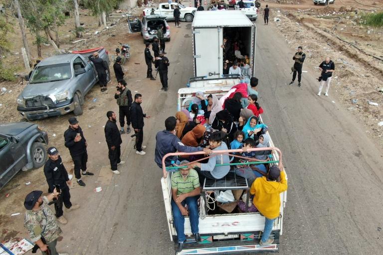 Syrie: les autorités évacuent des familles de bédouins de la ville de Soueida