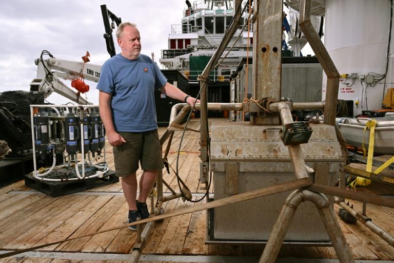 Aux îles Cook, les riches profondeurs du Pacifique aiguisent les appétits
