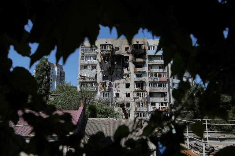 Zelensky assure que des discussions "ont commencé" sur une rencontre avec Poutine