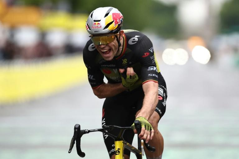 Tadej Pogacar remporte son quatrième Tour de France, Van Aert la dernière étape
