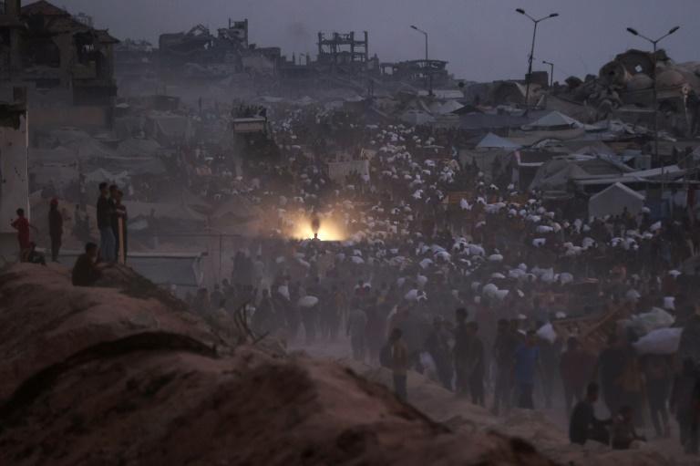 Gaza: la Défense civile annonce la mort de 30 Palestiniens tués par des tirs israéliens