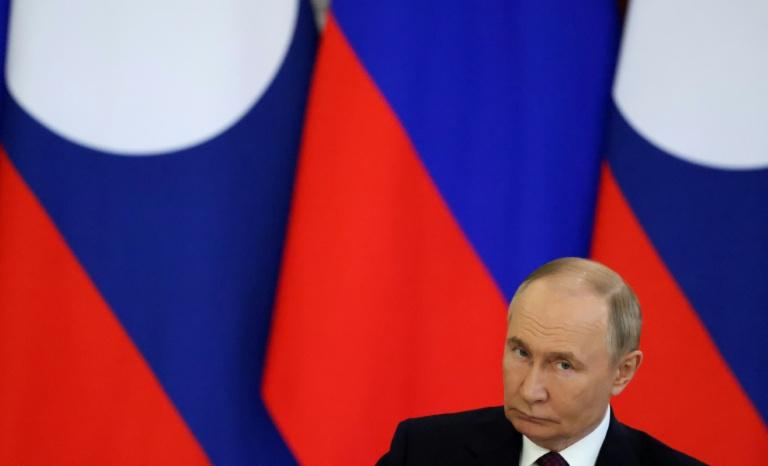 Trump déploie deux sous-marins nucléaires face à des commentaires "provocateurs" de Moscou