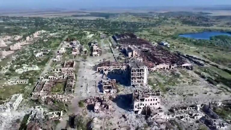 Trump déploie deux sous-marins nucléaires face à des commentaires "provocateurs" de Moscou