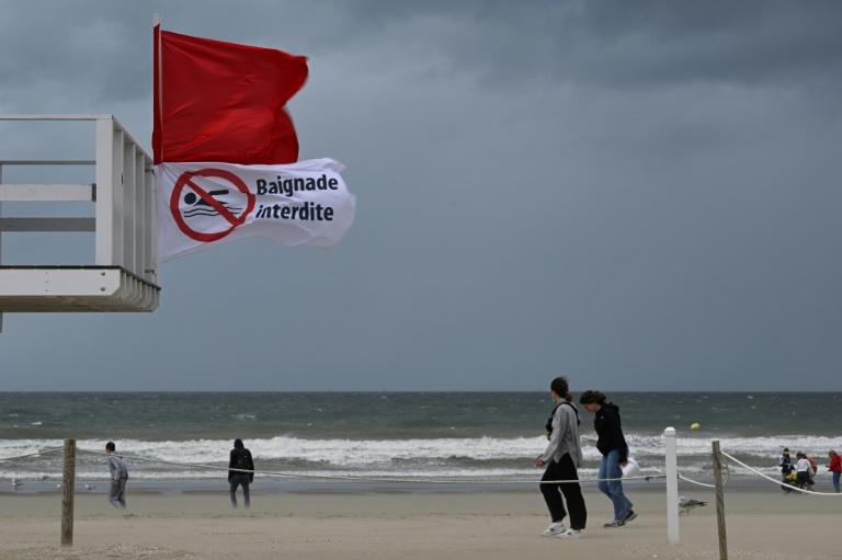 Bond des noyades en France: les autorités appellent à respecter les interdictions de baignade
