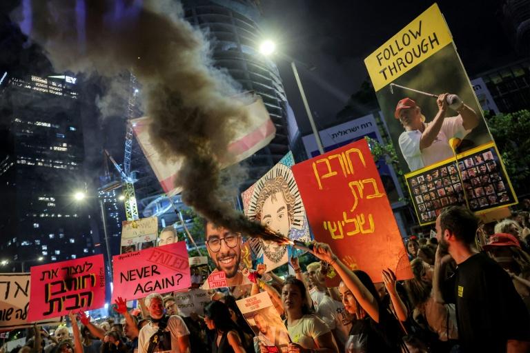 Vidéos d'otages israéliens à Gaza: Netanyahu "consterné", Israël sous le choc