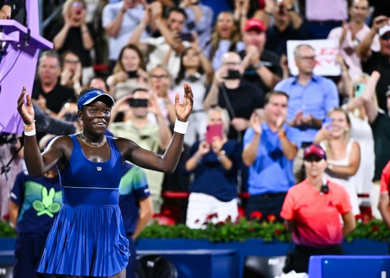 Tennis: la sensation Victoria Mboko en finale à Montréal contre Osaka