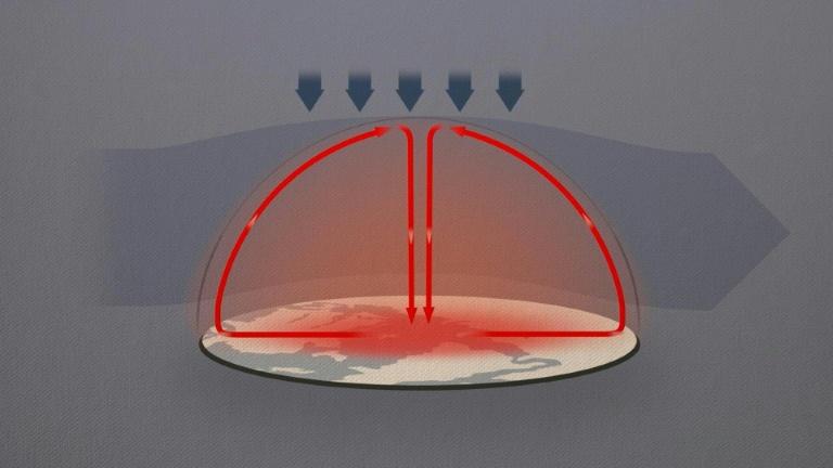 En pleine canicule, l'Europe étouffe et se bat contre les incendies