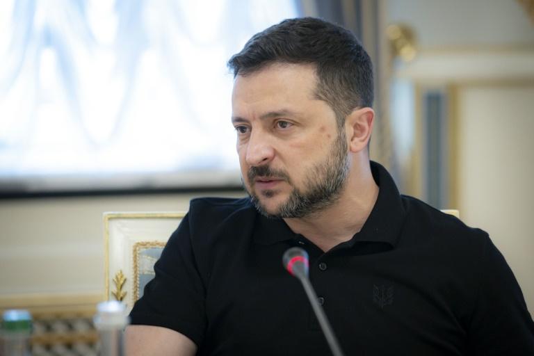 Zelensky attend les garanties de sécurité, avant une rencontre avec Poutine