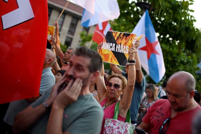 Incendies: chez les sinistrés espagnols, la colère monte contre la gestion des autorités