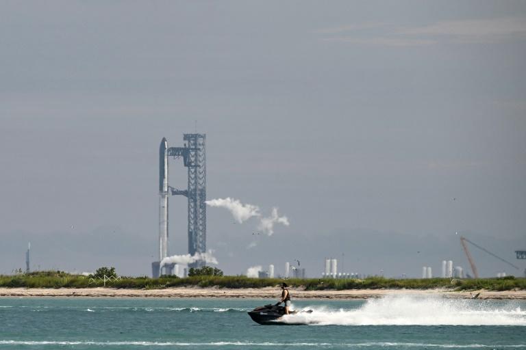 Après une série d'explosions, la mégafusée Starship revient sur le devant de la scène