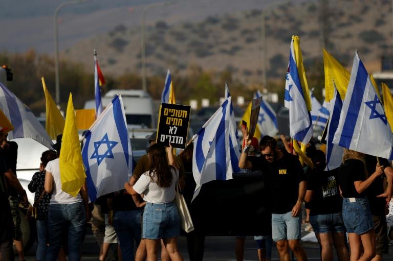 Israël: manifestations pour un accord à Gaza avant une réunion gouvernementale