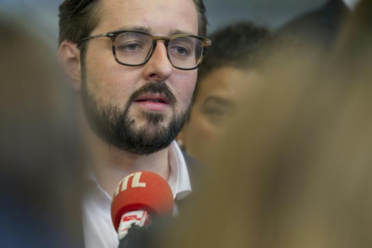 A Blois, Olivier Faure tente de proposer une alternative à François Bayrou