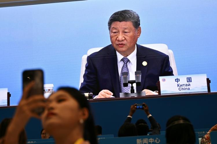 Xi réunit Poutine et les grands d'Eurasie, dénonce un esprit de "guerre froide"