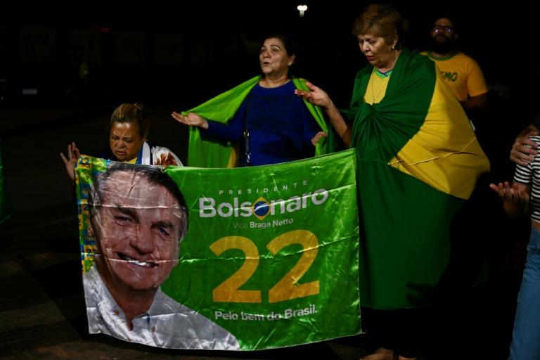 Brésil: le destin de Bolsonaro entre les mains de la Cour suprême