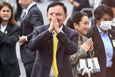Thaïlande: la Cour suprême ordonne l'emprisonnement de l'ex-Premier ministre Thaksin