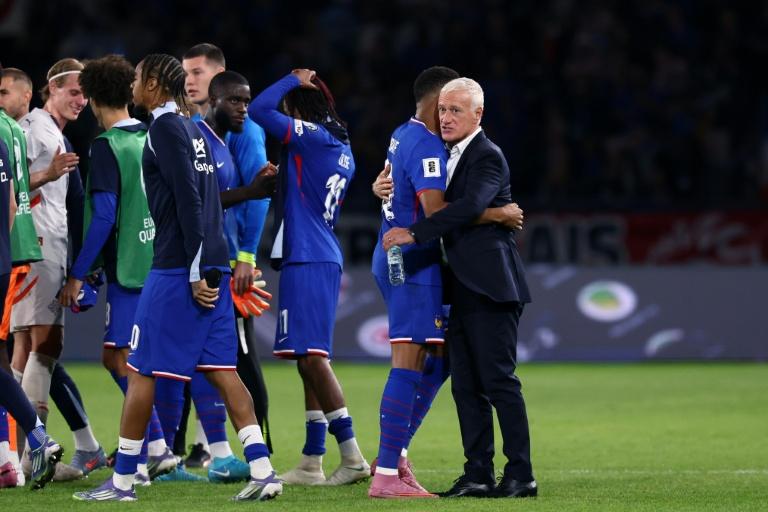 Mondial-2026: la France souffre mais s