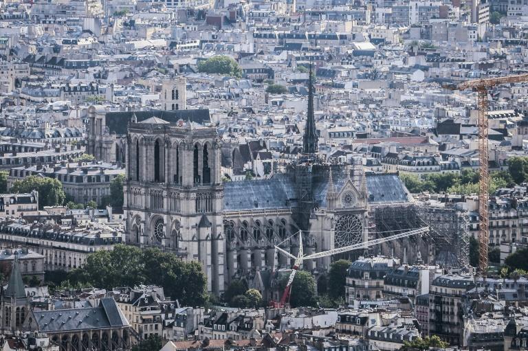 Retour dans les tours de Notre-Dame