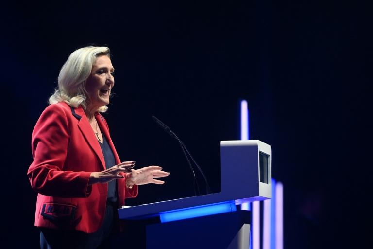 Des socialistes au RN, Lecornu reçoit ses opposants avant une grande journée d