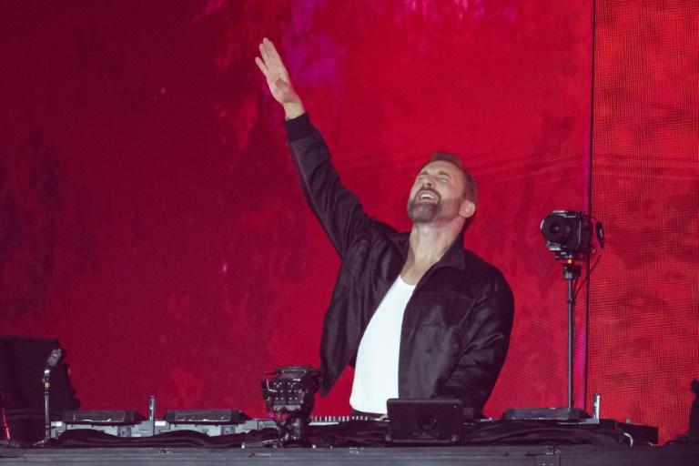 "Un gros challenge": David Guetta s'offre son premier Stade de France en 2026