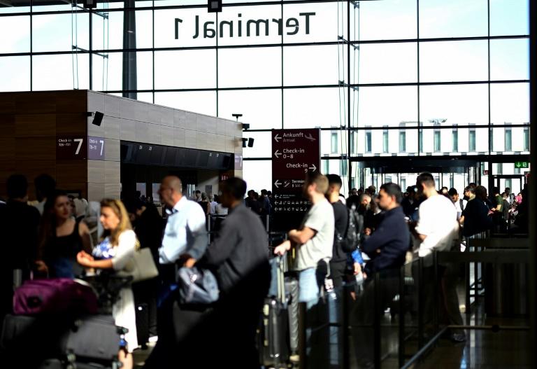 Plusieurs grands aéroports européens perturbés par une cyberattaque