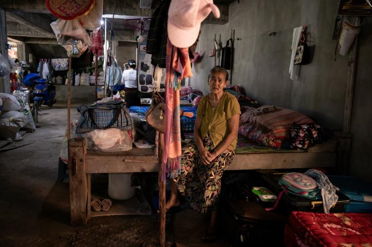 Birmanie: à Mandalay, le drame des déplacés face au conflit et aux ruines du séisme