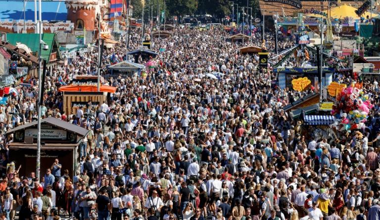 La Fête de la bière de Munich fermée après un incendie suivi d'une explosion