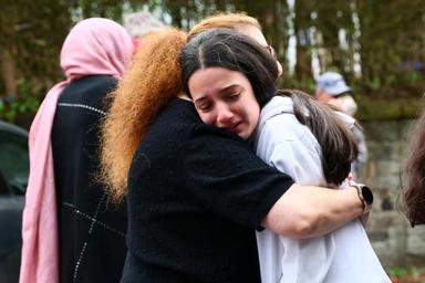 Deux morts et trois blessés graves dans un attentat devant une synagogue à Manchester