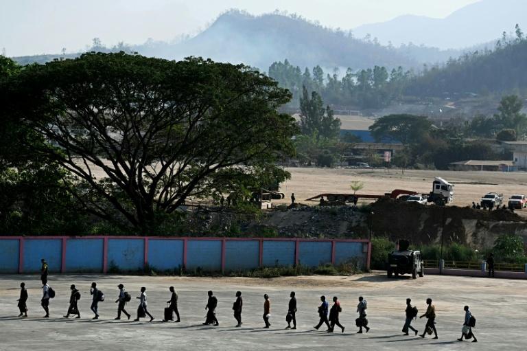 La cyberfraude prospère plus que jamais en Birmanie, avec le concours du Starlink de Musk