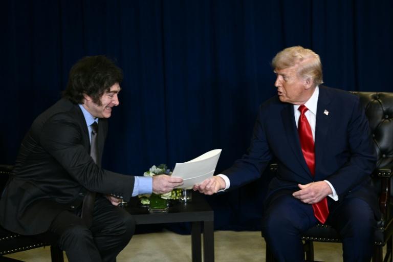 Milei chez Trump pour sceller l'aide financière américaine à l'Argentine