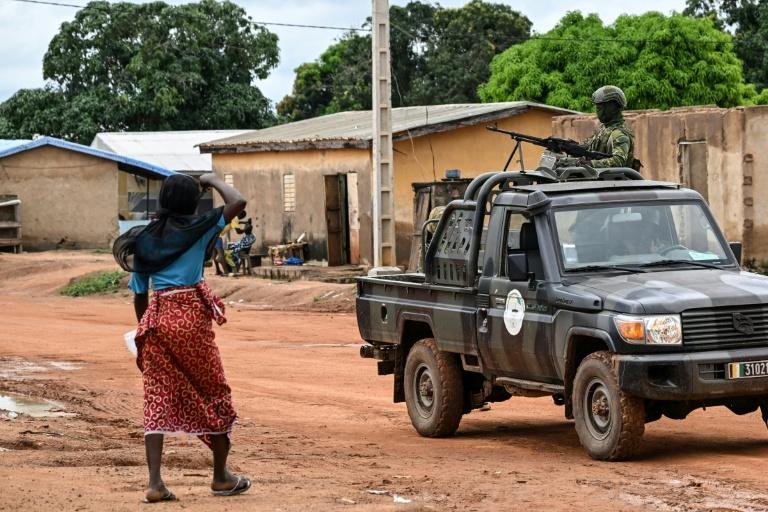 Dans le nord-est ivoirien, des jihadistes et miliciens en encombrants voisins