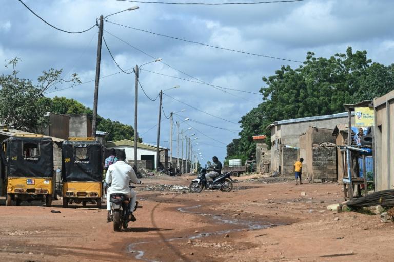 Dans le nord-est ivoirien, des jihadistes et miliciens en encombrants voisins