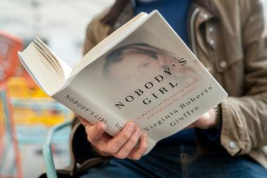 Le prince Andrew à nouveau dans la tourmente avec les mémoires de Virginia Giuffre