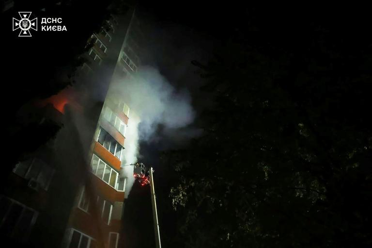Ukraine: au moins six morts et des coupures de courant après des frappes russes